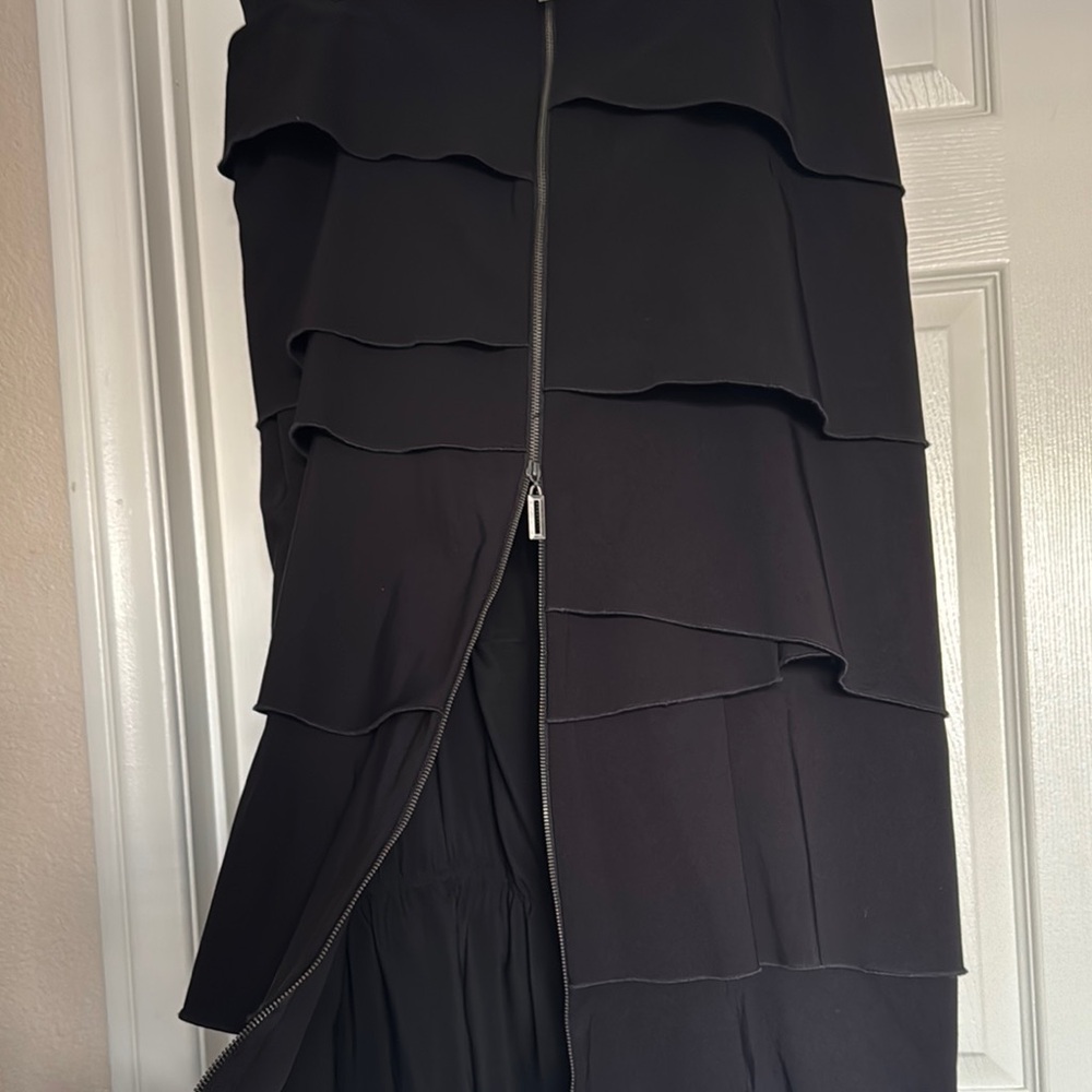 Ruffle with zipper  Black Tiered Skirt
34.5in from top to bottom